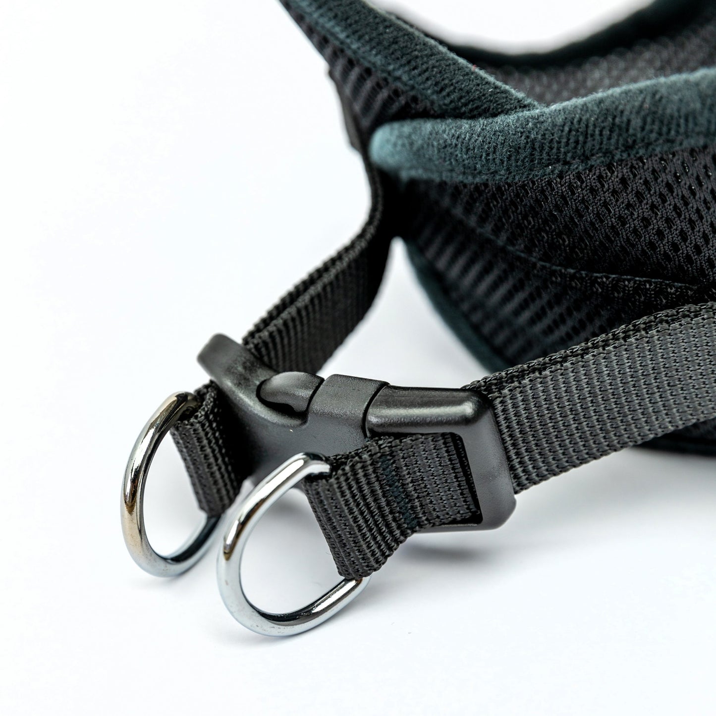 Bark Appeal Black Mesh Step In Harness